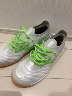 モレリアMORELIA NEOSALAβ屋内用26.5