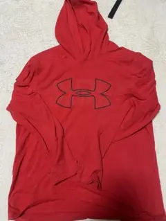 Under Armour レッド フード付きパーカー