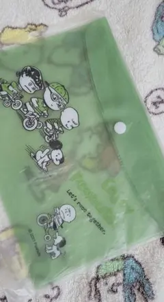 【新品未使用】クリアフラットポーチ　スヌーピー