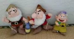 Disney 白雪姫 7人の小人 ぬいぐるみ まとめ売り 3体のサムネイル