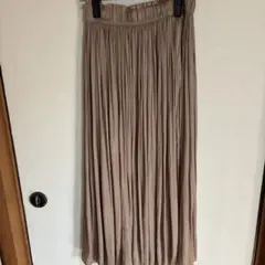 未使用に近い　ロングプリーツスカート　ベージュ系