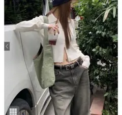 ホワイト ジップアップ リブニット