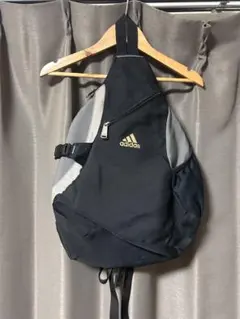 adidas アディダス ワンショルダーバッグ