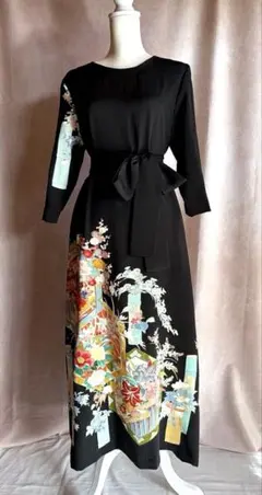 着物リメイク　黒留袖　ロングワンピース　華やか花々　作家物