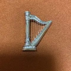 昭和レトロ　プラスチック　ブローチ　日本製