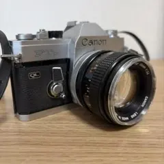 Canon キャノン FTb明るい1:1.8純正レ ンズフィルムカメラ 稼働のサムネイル