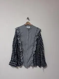 jouetie フリル付きギンガムチェックシャツ