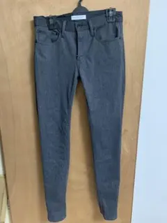 GU スキニーパンツ