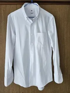 美品/ユニクロスーパーノンアイロンスリムフィットシャツ/サイズM