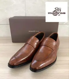 Item thumbnail for item 52a25a02-cc4f-4948-a6bb-458597accd97