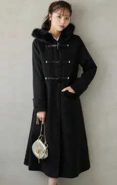 取り外し可能なファー付きフィット＆フレアシルエットダッフルコート　ブラック
