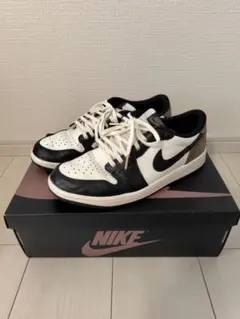 Nike Air Jordan 1 Low Mochaピンク紐早い者勝ち - メルカリ