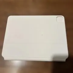 Magic Keyboard iPad Pro 11インチ 純正品　ホワイト