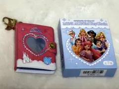 ディズニーストア　ミニアルバムキーチェーン　白雪姫