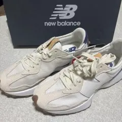 ニューバランス❣️327 ホワイトxネイビー スニーカー 23.0新品未使用