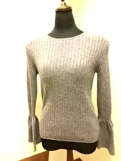 本日値下げ半額以下フレア袖リブ編みグレー長袖 セーターウールカシミアF