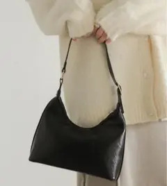 フェイクレザーミニホーボーバッグ