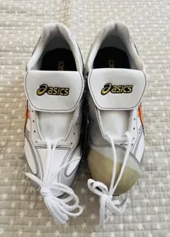 asics 野球、ソフトボール スパイク　ピッチャー用 ホワイト/オレンジ