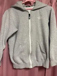 THE NORTH FACE グレー フード付きパーカー