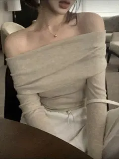 DAZYオフショルダー長袖ニット ベージュ