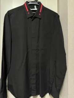 極美品 GIVENCHY ジバンシー 長袖 シャツ ロゴ刺繍 近年タグ ブラック 極美品 GIVENCHY ジバンシー 長袖 シャツ ロゴ刺繍 近年タグ ブラック