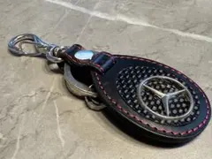 メルセデスベンツ カーボンファイバー調レザーキーホルダー（黒）