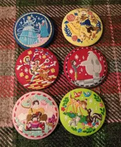 ディズニー　刺繍缶バッジ