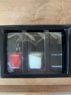2026年最新】chanelネイルシールの人気アイテム - メルカリ