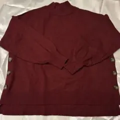 ワインレッド ハイネック 長袖ニット