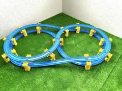 プラレール「8の字型立体交差ループ」 レイアウトA