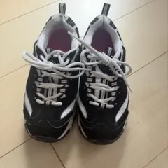 SKECHERS ブラック/ホワイト スニーカー