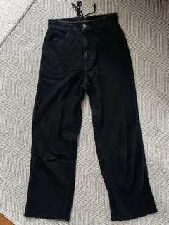 ストレートデニムパンツ　GU