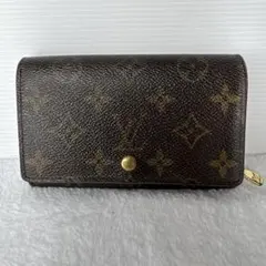 ルイヴィトン ポルトモネビエ・トレゾール モノグラム L字ファスナー A2