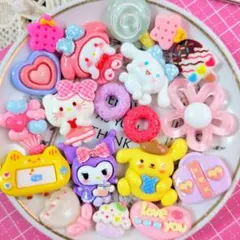 B27-デコパーツ　まとめ売り　キティとか