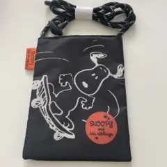 ★スヌーピー★サコッシュ　スケボー　ブラック