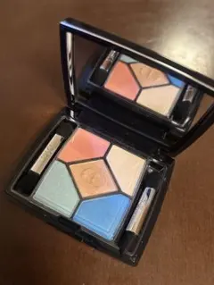 DIOR サンククルール　アイシャドウのサムネイル