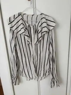 フリル付きストライプ長袖シャツ Fサイズ