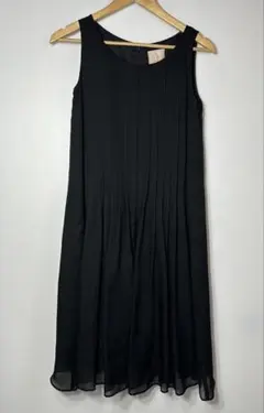 【Sybila】シビラ　ブラックノースリーブワンピースのサムネイル
