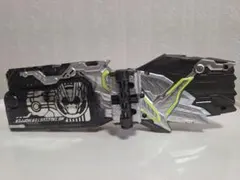 仮面ライダーゼロワン　DXメタルクラスタホッパープログライズキー