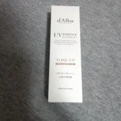 ピンク色 ダルバ　トーンアップサンクリーム新品