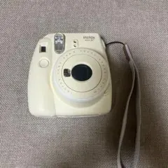 チェキ クリームベージュ