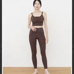【SUKALA】 エンボスリーフブラトップ＆エンボスリーフレギンス