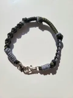 【現品限り】パラコード ハンドストラップ スマホストラップ ブラック×カーキ