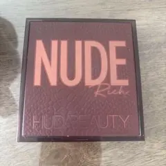 Huda Beauty Nude Rich アイシャドウパレットのサムネイル