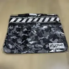 EXILE TRIBE 迷彩柄ポーチのサムネイル