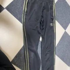 adidasオリジナル　ジャージ　XS