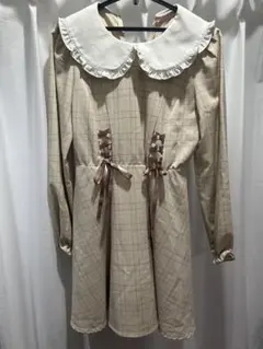 Honey Cinnamon ウエストレースアップワンピース