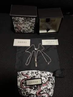 GUCCI シルバーネックレス　Gマークのサムネイル