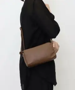 COOCO 本革ショルダーバッグ オークのサムネイル