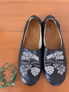 【美品】サマンサモスモス⭐︎花　刺繍　フラットシューズ　ぺたんこ靴　Mサイズ